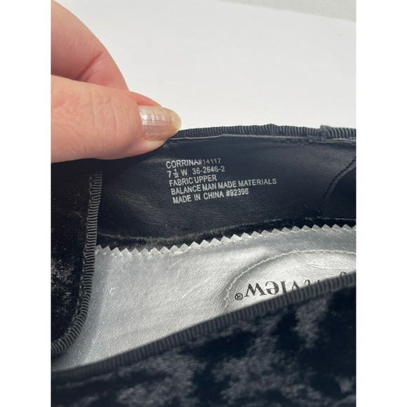 ComfortView 7.5 Black Crushed Velvet & Rhinestone Loafers - Picture 7 of 7